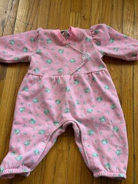 Vintage floral Oshkosh romper size 6 to 9 months